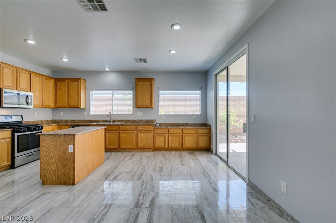 91 Lockheed Avenue Property Photo 18