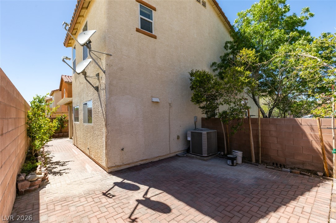 91 Lockheed Avenue Property Photo 46