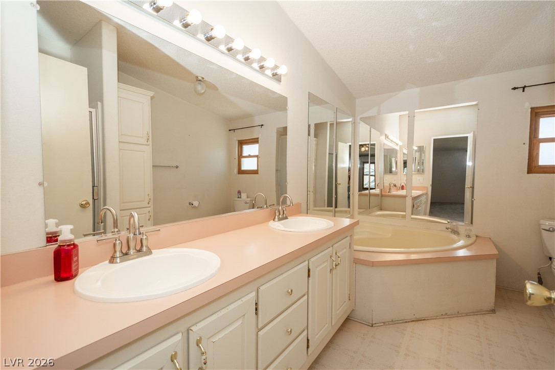 6461 Creb Court Property Photo 7