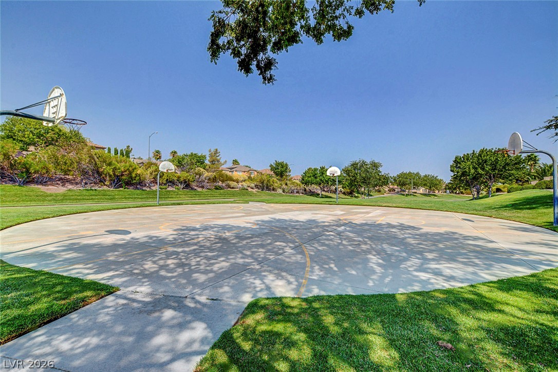 2052 Sinfonia Avenue Property Photo 45