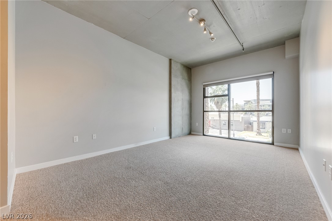 353 East Bonneville Avenue 123 Property Photo 16