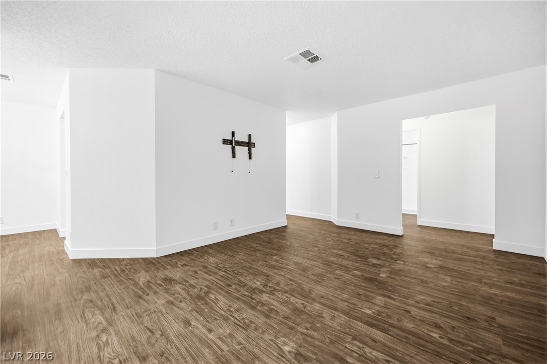 3151 Soaring Gulls Drive 1060 Property Photo 11