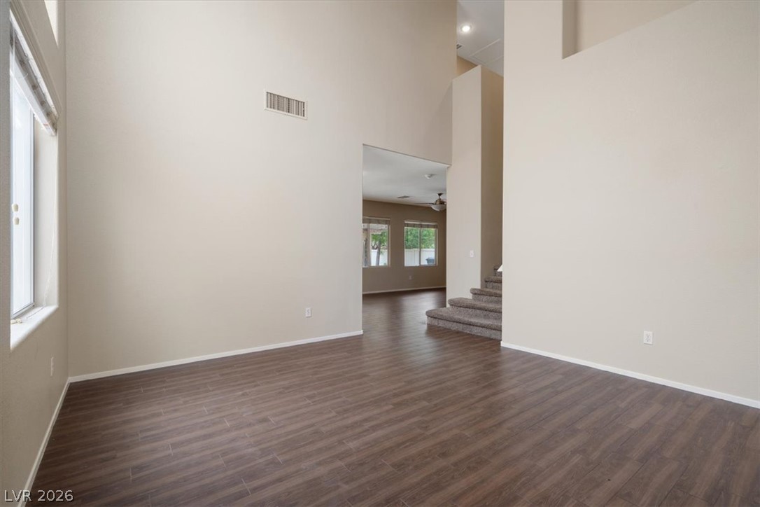 5301 Appleside Street Property Photo 6
