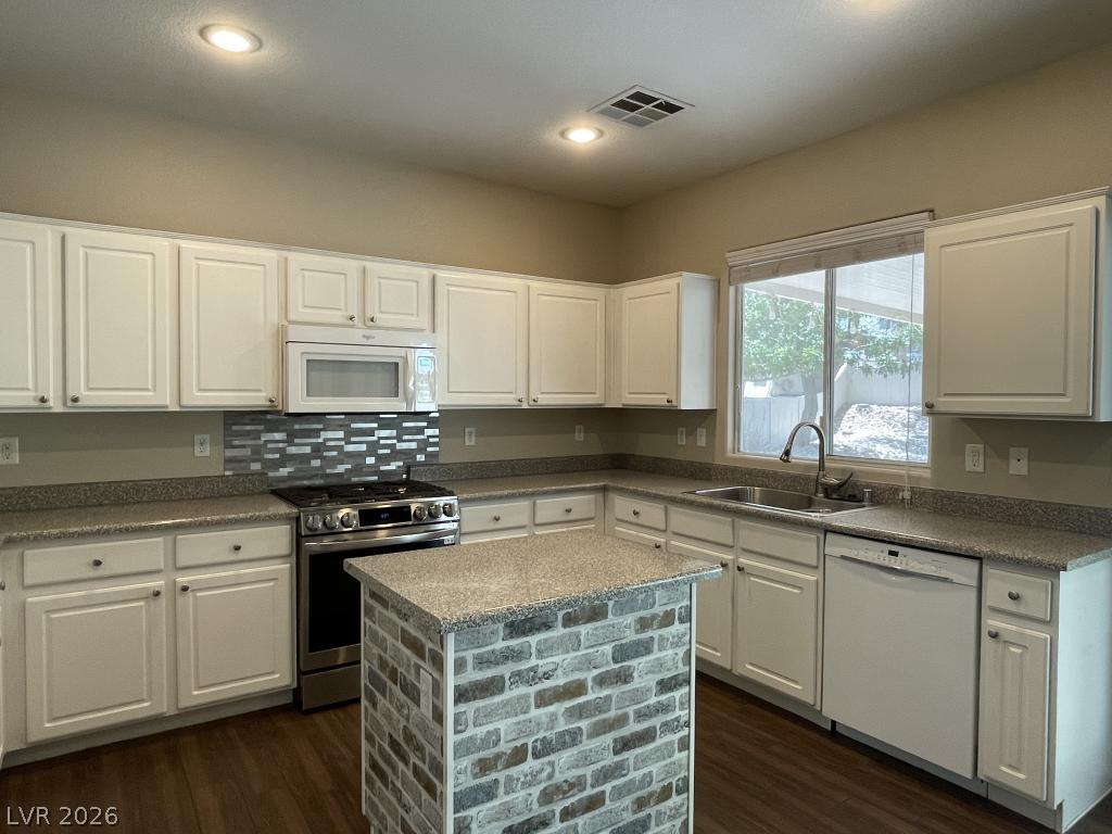 5301 Appleside Street Property Photo 14