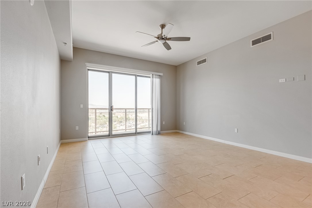 8255 Las Vegas Boulevard 1120 Property Photo 2