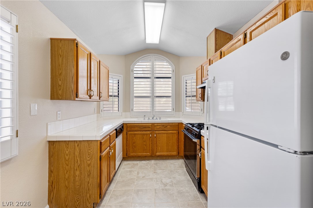 2712 Strathmoor Drive Property Photo 6