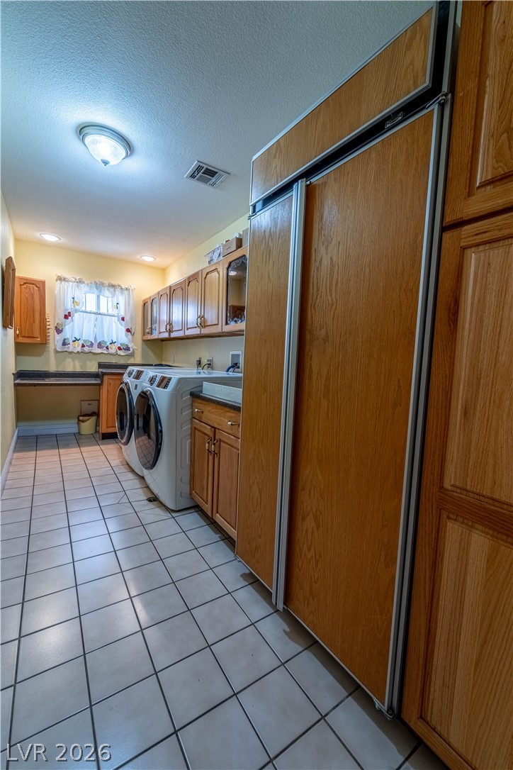 4656 Skyland Drive Property Photo 9
