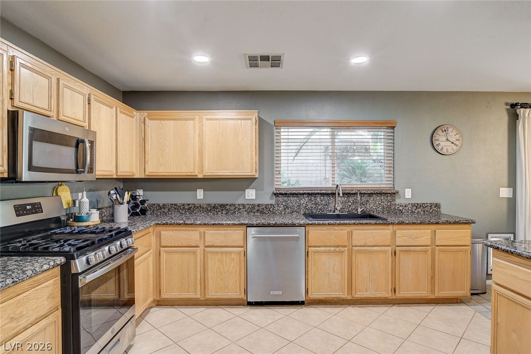11108 Desert Dove Avenue Property Photo 15