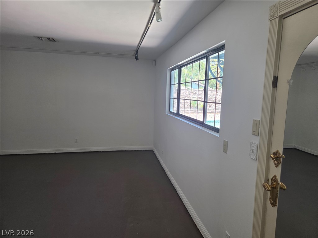 3000 Gilmary Avenue Property Photo 27