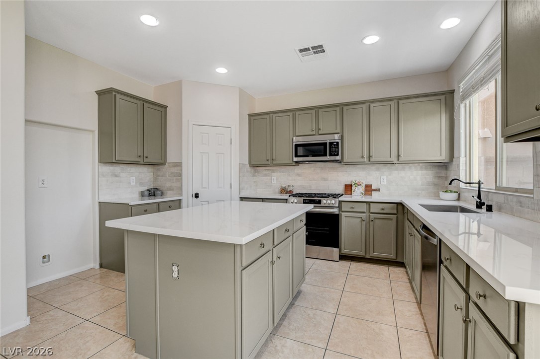 4420 Desert Haven Avenue Property Photo 15