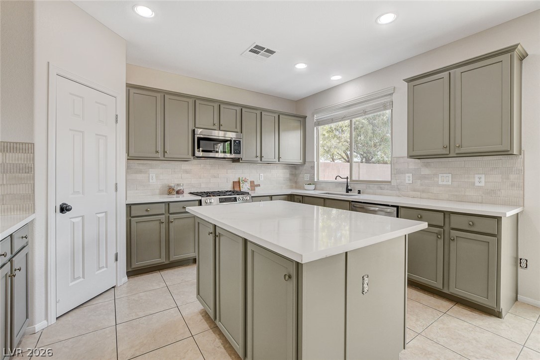 4420 Desert Haven Avenue Property Photo 16