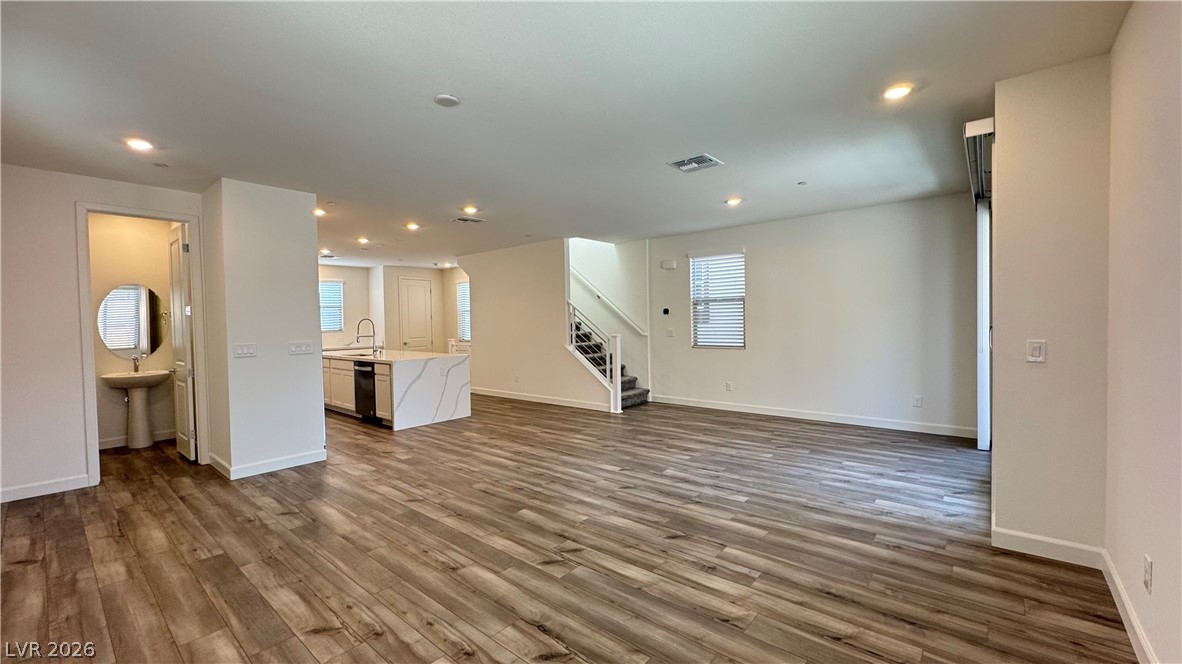 1429 Whistling Kite Street Property Photo 13