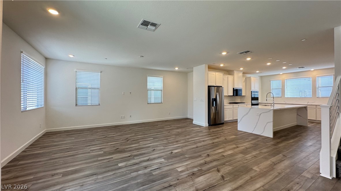 1429 Whistling Kite Street Property Photo 14