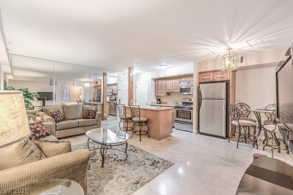 3700 Las Vegas Boulevard 672 Property Photo 5