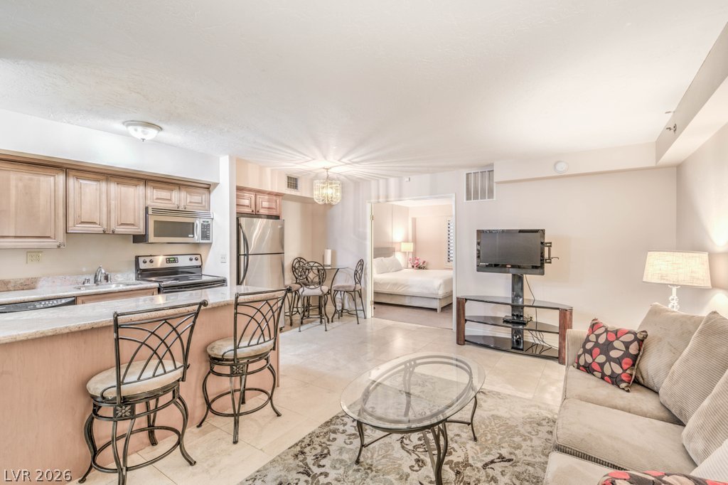 3700 Las Vegas Boulevard 672 Property Photo 6