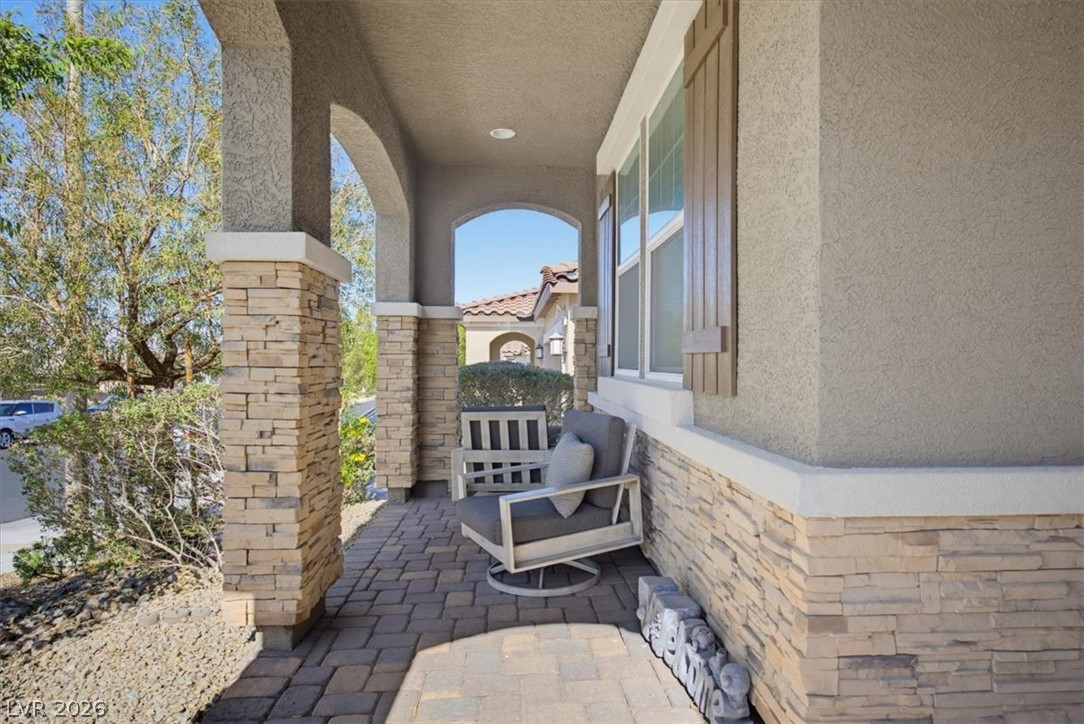 10175 Knotty Skye Avenue Property Photo 3