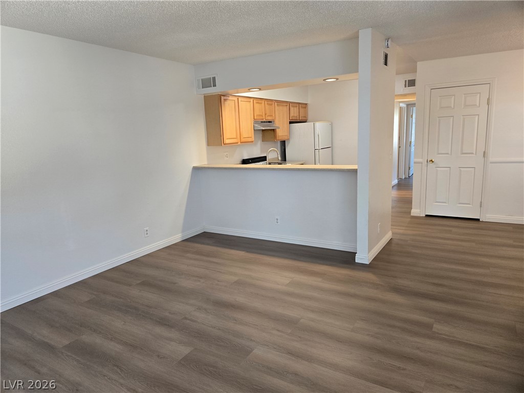 4348 Tara Avenue D Property Photo 7