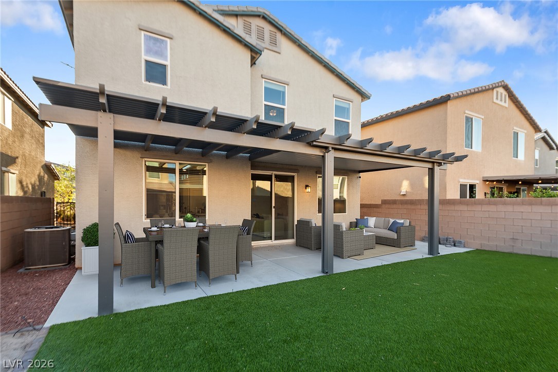 372 Soubrette Court Property Photo 45