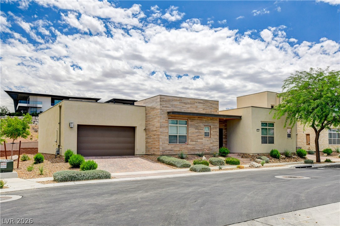 10885 Crimson Cliffs Avenue Property Photo 1