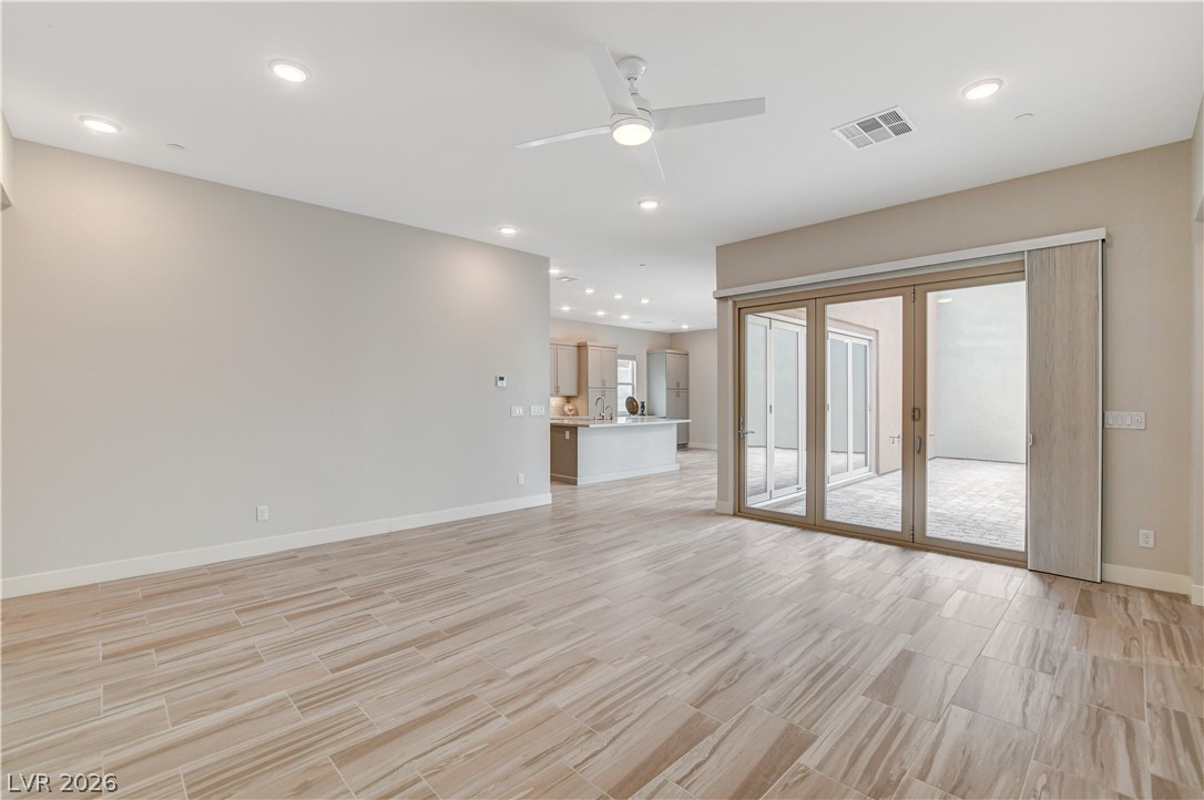 10885 Crimson Cliffs Avenue Property Photo 4