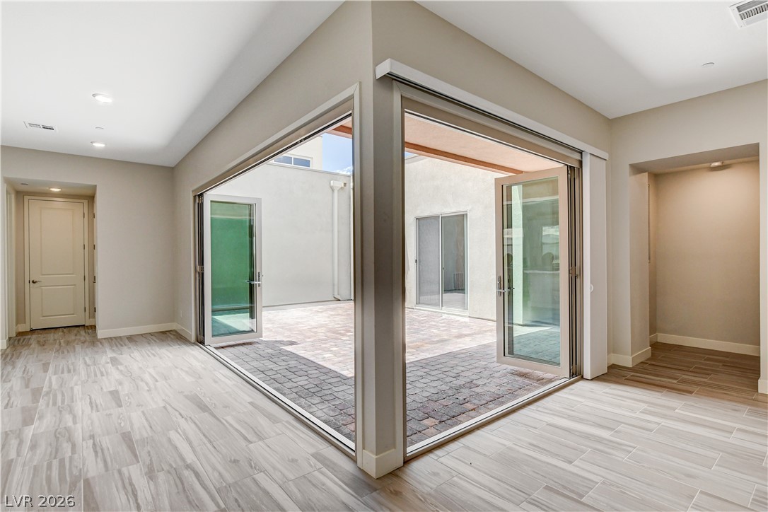 10885 Crimson Cliffs Avenue Property Photo 29