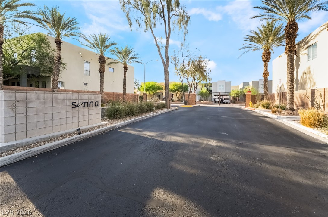 6468 Spiced Butter Rum Street Property Photo 33