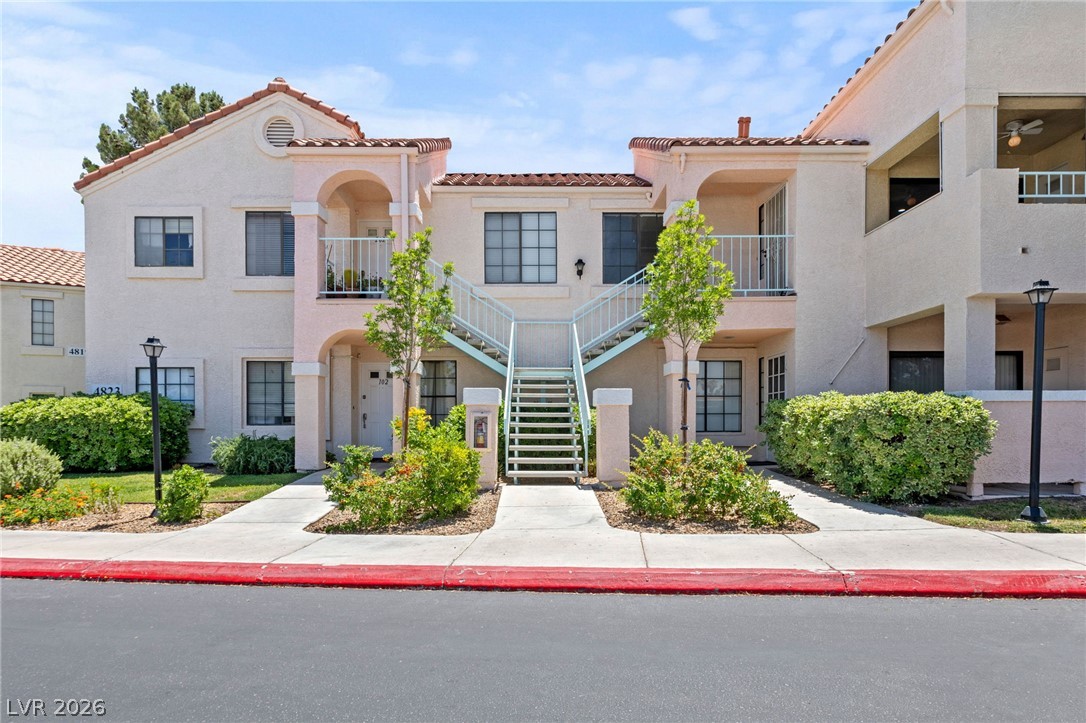 4823 South Torrey Pines Drive 203 Property Photo 2