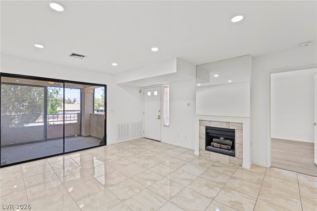 4823 South Torrey Pines Drive 203 Property Photo 5