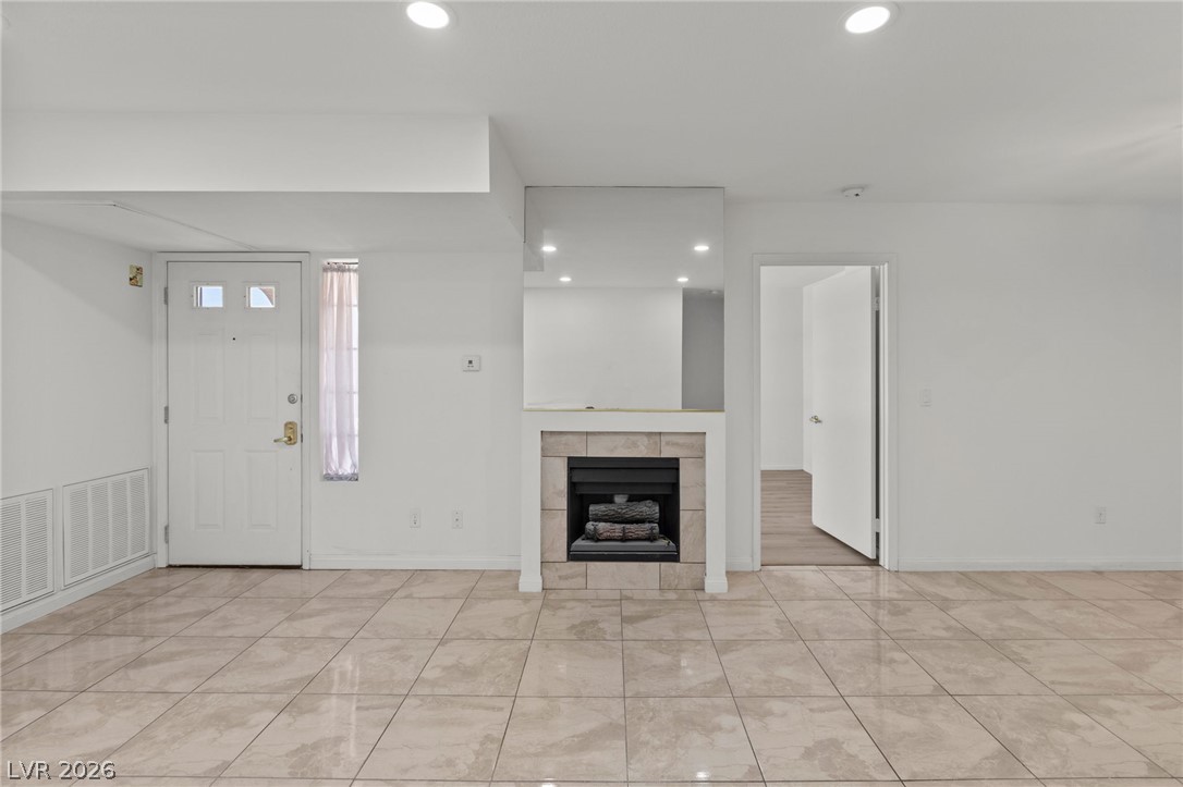 4823 South Torrey Pines Drive 203 Property Photo 9