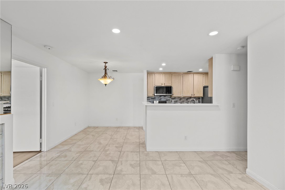 4823 South Torrey Pines Drive 203 Property Photo 10