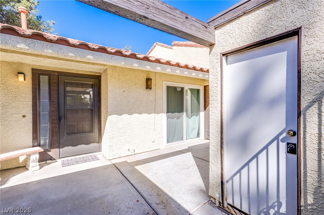 2835 Glendevon Circle Property Photo 4
