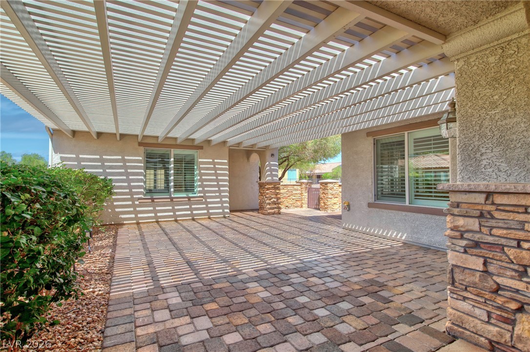 2302 Valley Cottage Avenue Property Photo 9