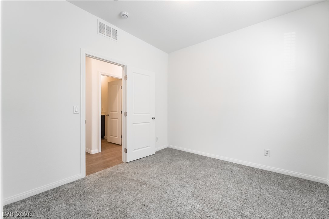9338 Juniper Shade Street Property Photo 5