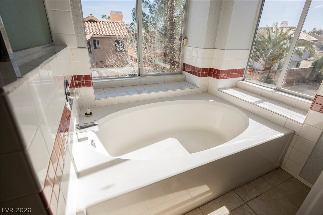2420 Rice Flower Circle Property Photo 31