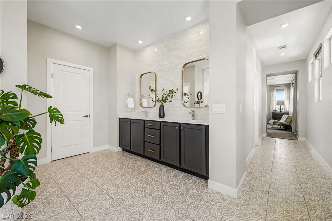 10267 Midnight Meteor Avenue Property Photo 27