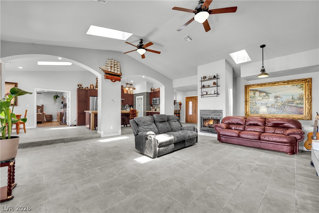420 North Racetrack Road Property Photo 8