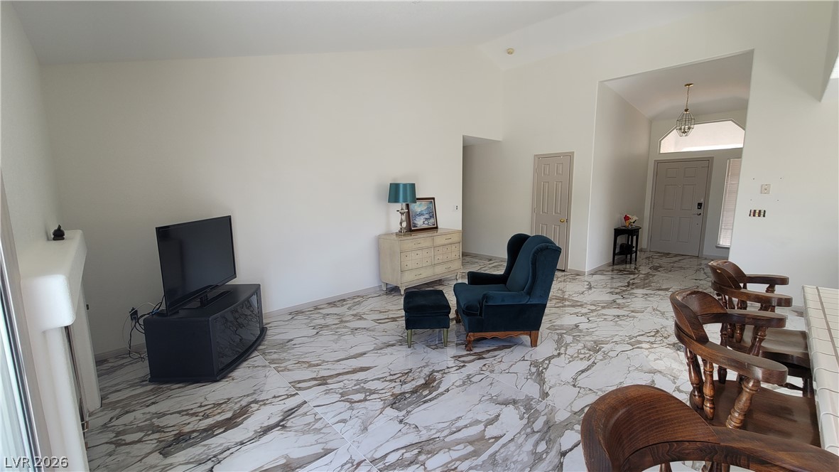 336 Oak Canyon Drive Property Photo 4