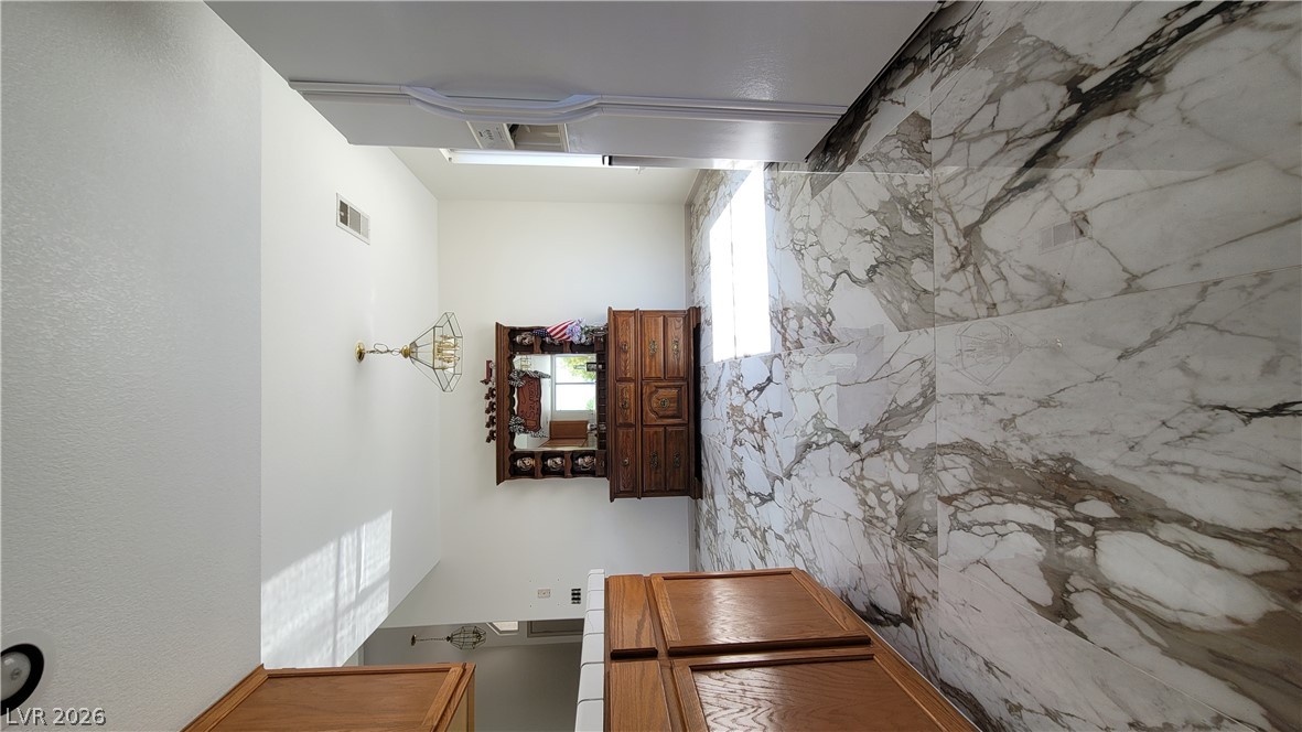 336 Oak Canyon Drive Property Photo 8
