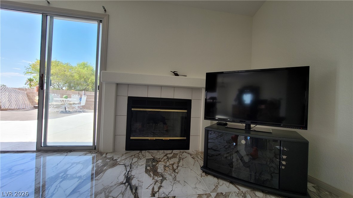 336 Oak Canyon Drive Property Photo 10