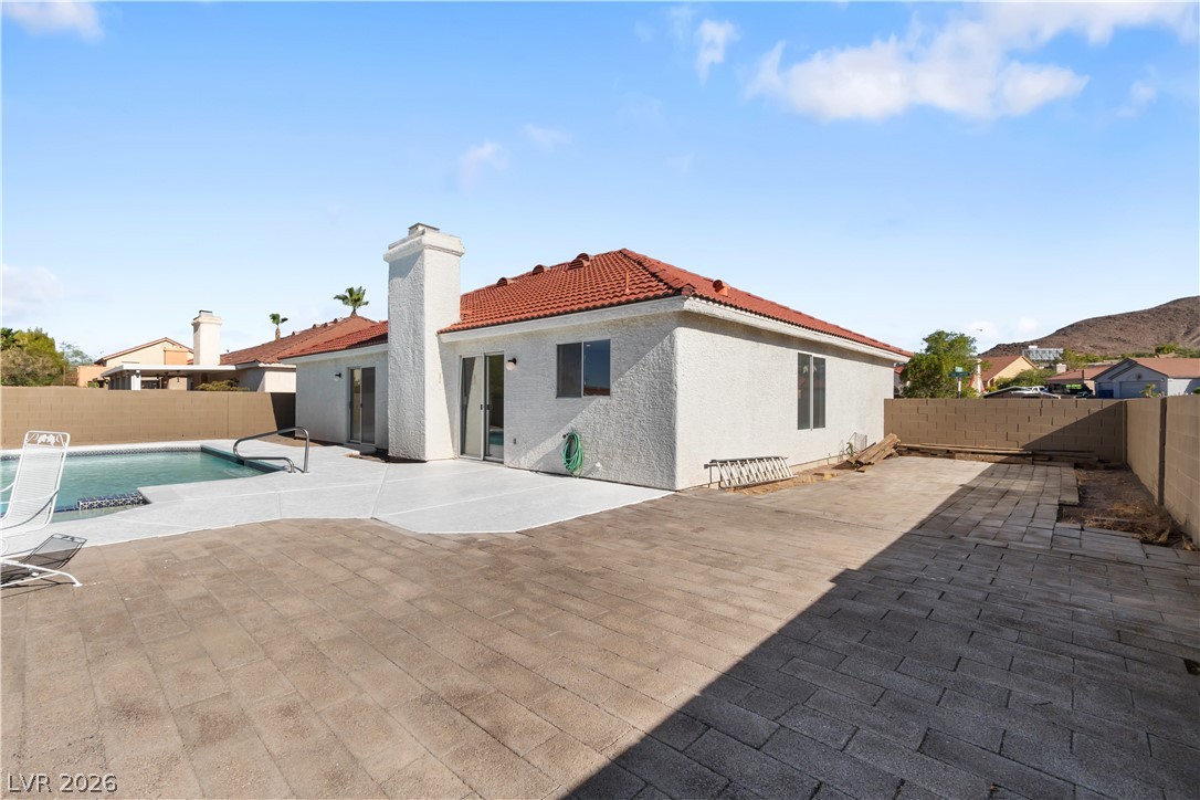 336 Oak Canyon Drive Property Photo 16
