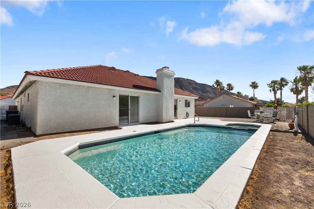 336 Oak Canyon Drive Property Photo 17