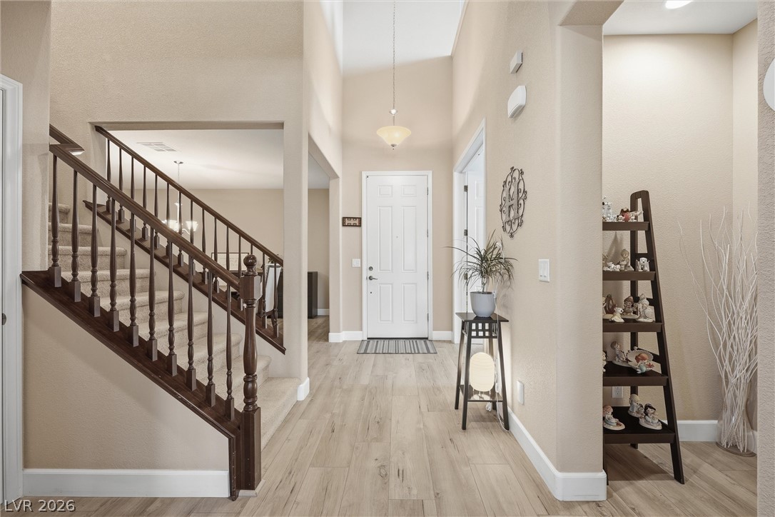 1633 Luna Vista Place Property Photo 10