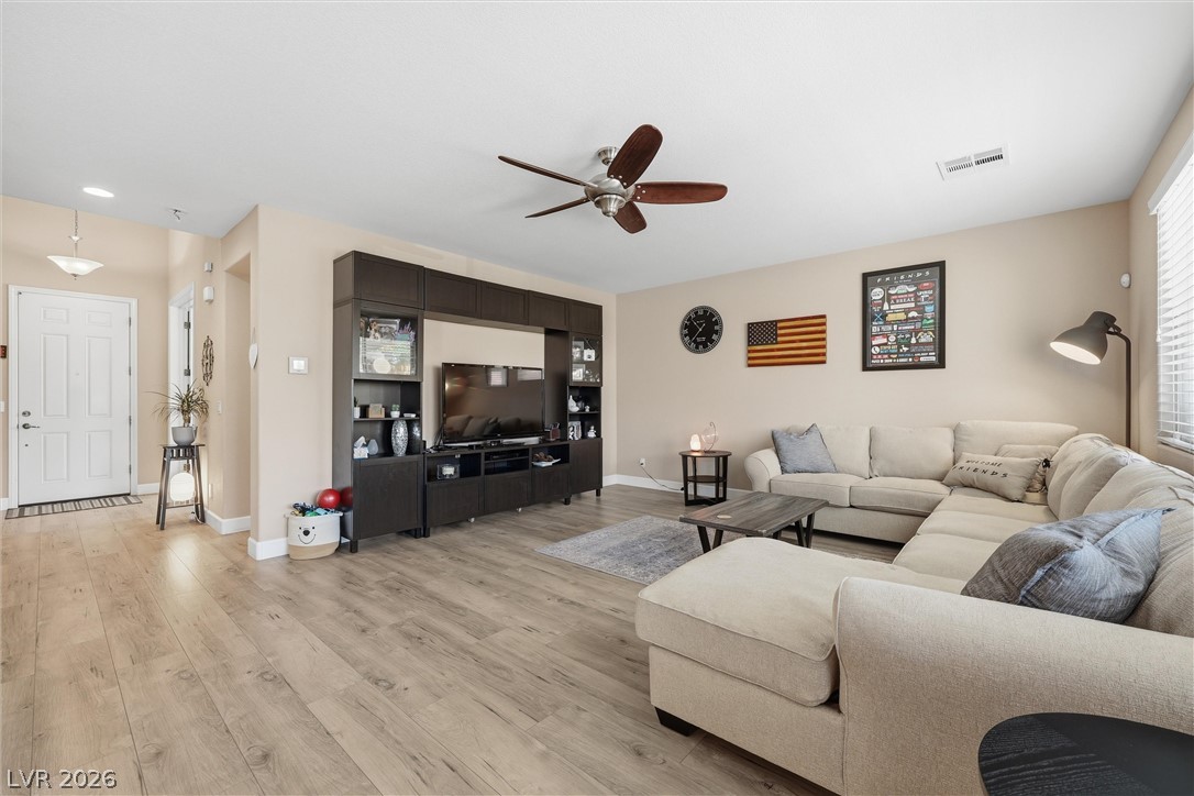 1633 Luna Vista Place Property Photo 14
