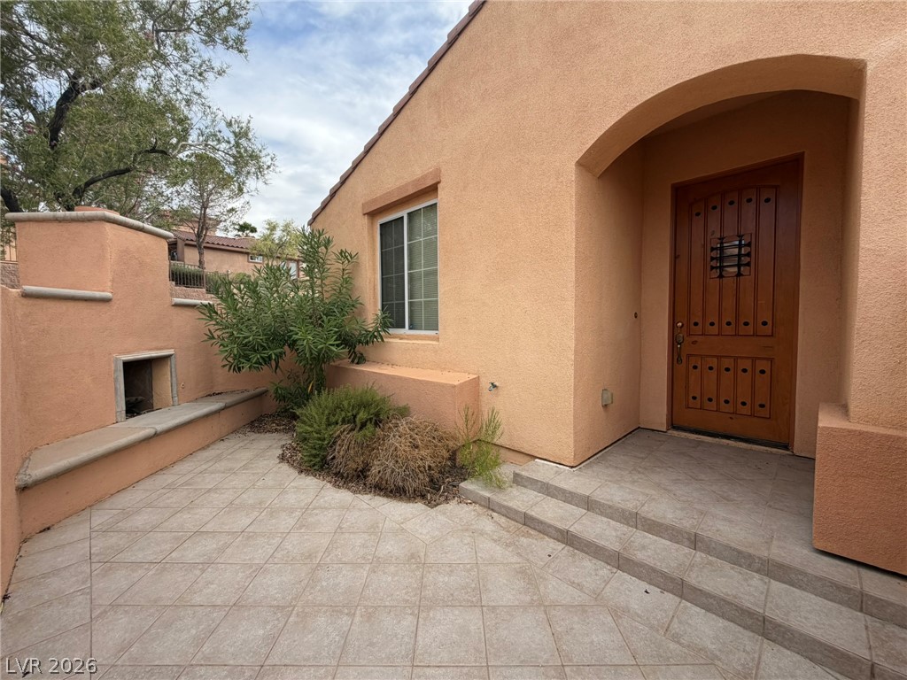 1274 Calcione Drive Property Photo 4
