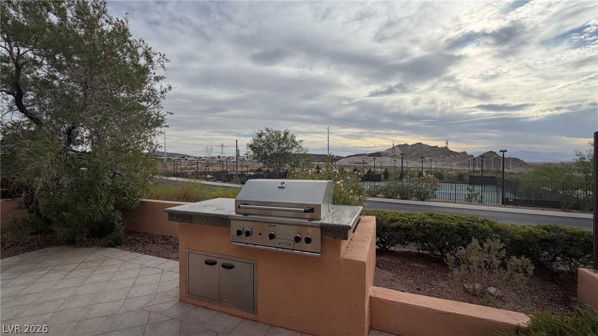 1274 Calcione Drive Property Photo 32