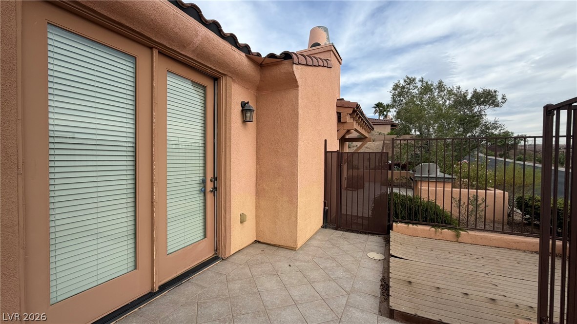 1274 Calcione Drive Property Photo 35