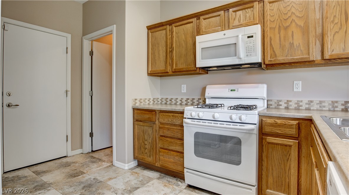 4329 Galapagos Avenue Property Photo 12