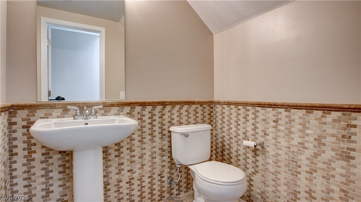 4329 Galapagos Avenue Property Photo 15