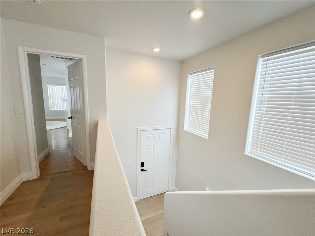 6545 Sunset Pines Street Property Photo 9
