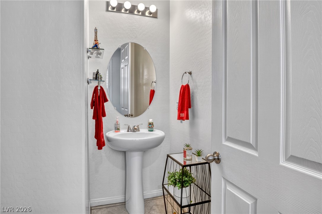 9186 Reinberg Street Property Photo 10